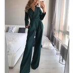 Eleganter Damen-Jumpsuit mit weitem Bein und Kragen
